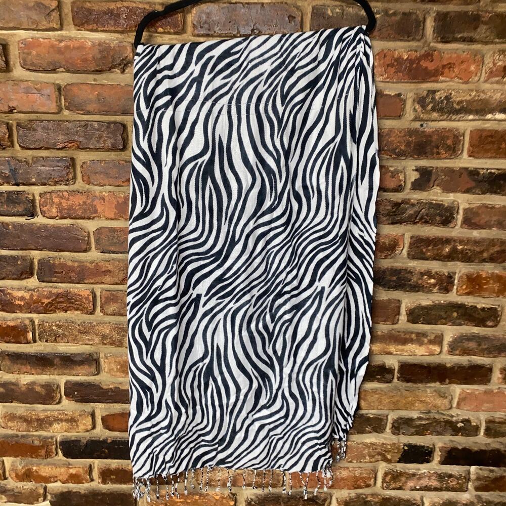 Women's Black & White Zebra Print Fringed Oversized Shawl Scarf